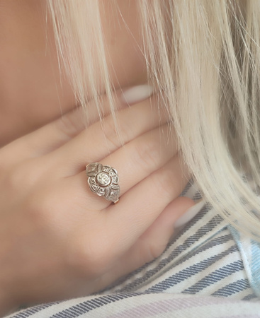 Pierścionek z brylantami 0,27 ct