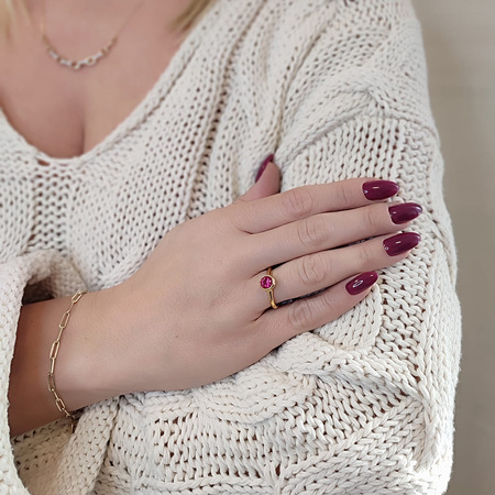 Pierścionek z cyrkoniami