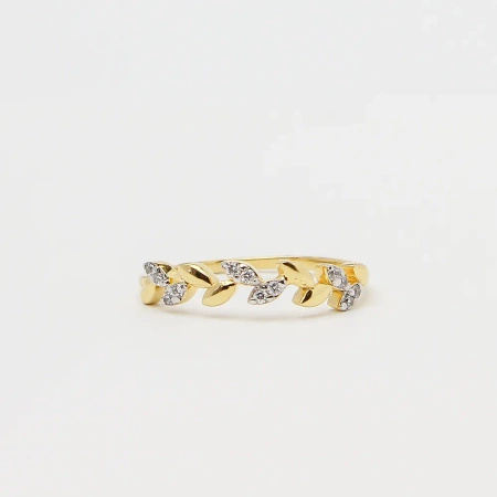 Pierścionek z brylantami 0,10 ct