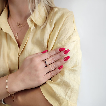 Pierścionek z szafirem i brylantami