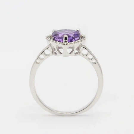 Pierścionek z ametystem i brylantami