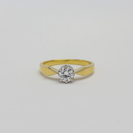 Pierścionek z brylantem 0,50 ct